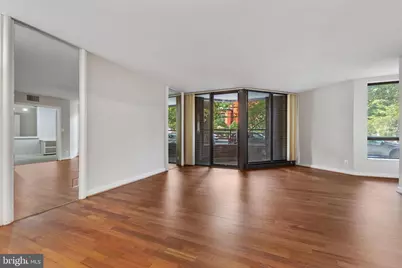1099 22nd Street NW #104, Washington, DC 20037 - Photo 12