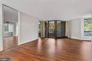 1099 22nd Street NW, Washington, DC 20037 - Photo 12