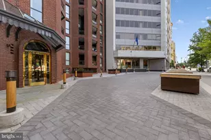 1099 22nd Street NW, Washington, DC 20037 - Photo 2
