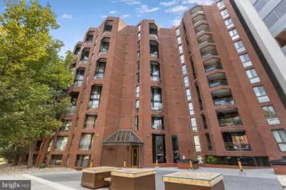 1099 22nd Street NW #104, Washington, DC 20037 - Photo 1