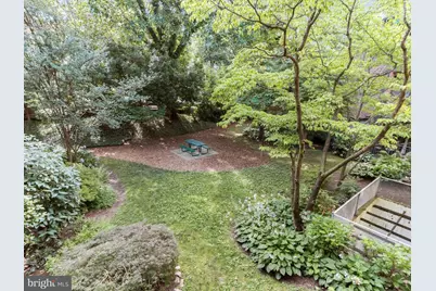 2325 42nd Street NW #320, Washington, DC 20007 - Photo 18