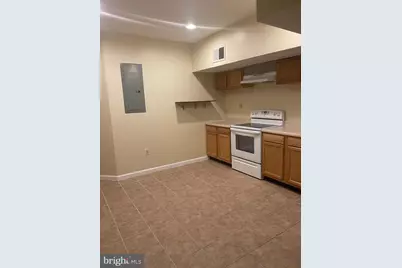 1310 8th Street NW #1, Washington, DC 20001 - Photo 6
