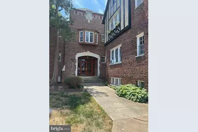 208 Farragut Street NW #204, Washington, DC 20011 - Photo 2