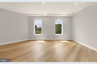 3215 Mount Pleasant Street NW #202, Washington, DC 20010 - Photo 4