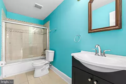 1827 East Capitol Street SE, Washington, DC 20003 - Photo 14