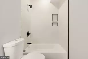 3215 Mt Pleasant St NW, Washington, DC 20010 - Photo 24