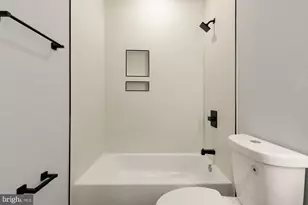 3215 Mt Pleasant St NW, Washington, DC 20010 - Photo 12