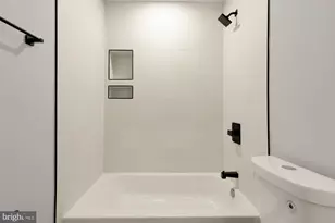 3215 Mt Pleasant St NW, Washington, DC 20010 - Photo 16