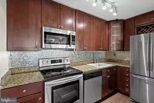 1325 18th St NW, Washington, DC 20036 - Photo 10