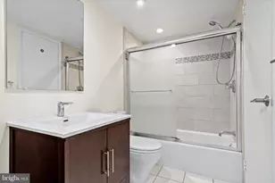 1325 18th St NW, Washington, DC 20036 - Photo 16