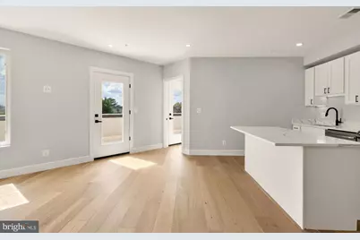 3215 Mount Pleasant Street NW #403, Washington, DC 20010 - Photo 4