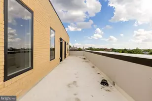 3215 Mt Pleasant St NW, Washington, DC 20010 - Photo 14