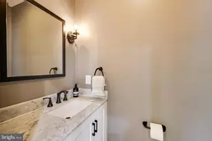 419 12th St NE, Washington, DC 20002 - Photo 12