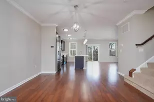 412 Woodcrest Dr SE, Washington, DC 20032 - Photo 8