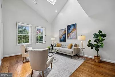 3621 39th Street NW #E323, Washington, DC 20016 - Photo 4