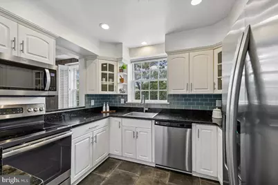 3621 39th Street NW #E323, Washington, DC 20016 - Photo 10