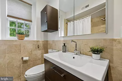3621 39th Street NW #E323, Washington, DC 20016 - Photo 14