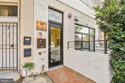 732 15th Street SE #1, Washington, DC 20003 - Photo 2