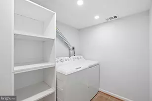 277 G St SW, Washington, DC 20024 - Photo 34