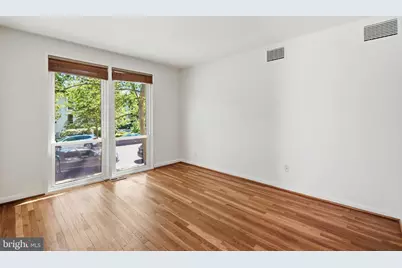 277 G Street SW #142, Washington, DC 20024 - Photo 18