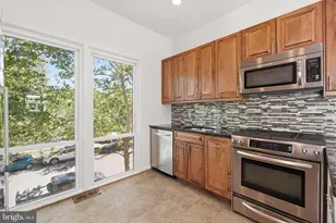 277 G St SW, Washington, DC 20024 - Photo 6