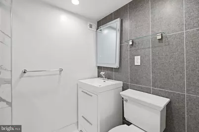 277 G Street SW #142, Washington, DC 20024 - Photo 28