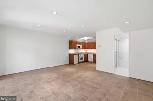 277 G St SW, Washington, DC 20024 - Photo 26