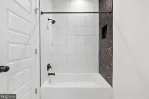 25 Rhode Island Ave NW, Washington, DC 20001 - Photo 26