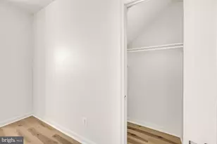 1102 K St SE, Washington, DC 20003 - Photo 10