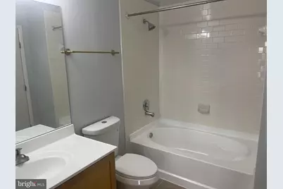 437 New York Avenue NW #807, Washington, DC 20001 - Photo 6
