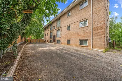 1221 47th Place NE, Washington, DC 20019 - Photo 12