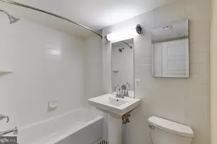 2911 Newark St NW, Washington, DC 20008 - Photo 10