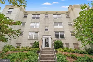 1628 C St SE, Washington, DC 20003 - Photo 2
