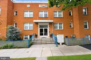 921 Butternut St NW, Washington, DC 20012 - Photo 2