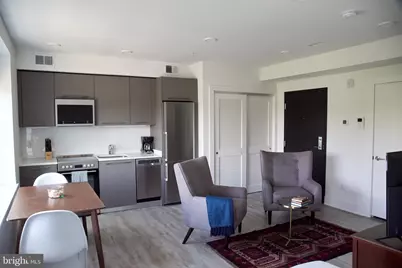 816 Potomac Avenue SE #305, Washington, DC 20003 - Photo 2