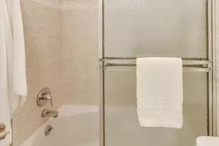 2501 Calvert St NW, Washington, DC 20008 - Photo 22