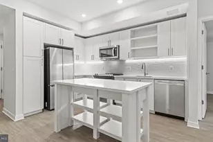 4000 Wisconsin Ave NW, Washington, DC 20016 - Photo 18