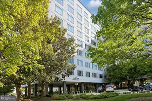 2475 Virginia NW, Washington, DC 20037 - Photo 2