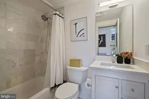 1211 G St SE, Washington, DC 20003 - Photo 14