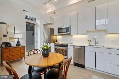 1211 G Street SE #1, Washington, DC 20003 - Photo 4