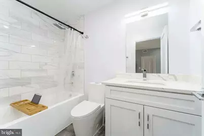 1019 17th Place NE #401, Washington, DC 20002 - Photo 16