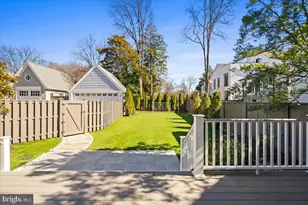3213 Foxhall Rd NW, Washington, DC 20016 - Photo 32