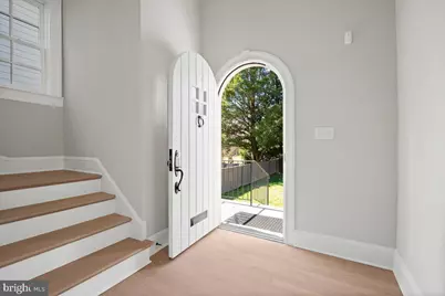 3213 Foxhall Road NW, Washington, DC 20016 - Photo 2