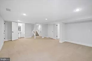3213 Foxhall Rd NW, Washington, DC 20016 - Photo 28