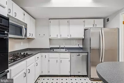 3315 Wisconsin Avenue N #B3, Washington, DC 20016 - Photo 2