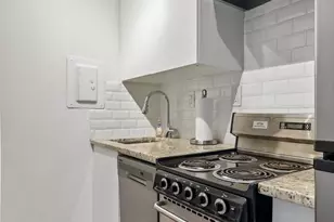 1816 New Hampshire Ave NW, Washington, DC 20009 - Photo 16