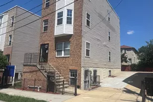 5210 F St SE, Washington, DC 20019 - Photo 2