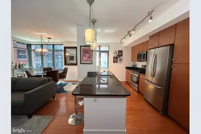 1117 10th Street NW #411, Washington, DC 20001 - Photo 2