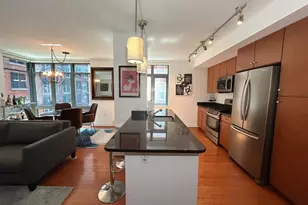 1117 10th St NW, Washington, DC 20001 - Photo 2