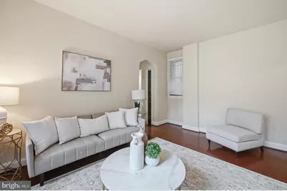 1010 25th Street NW #109, Washington, DC 20037 - Photo 2